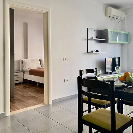 White - Apartament Saranda