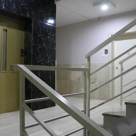 Apartment White -