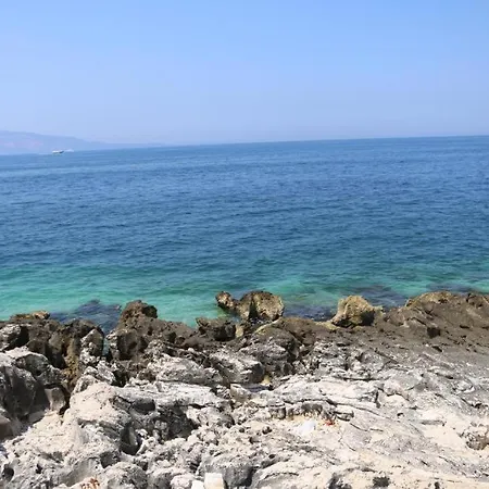 White - Sarande