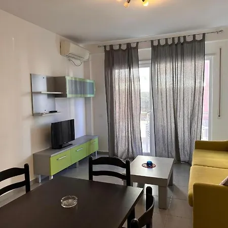 Apartment White - Sarande