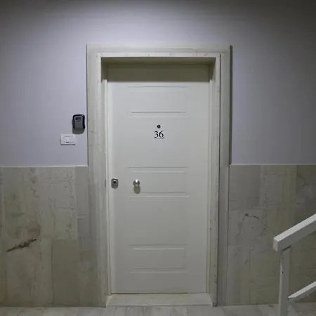 Apartment White -